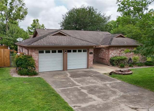 Property at 11902 25th St, Santa Fe, TX 77510, 3 beds, 2.5 baths