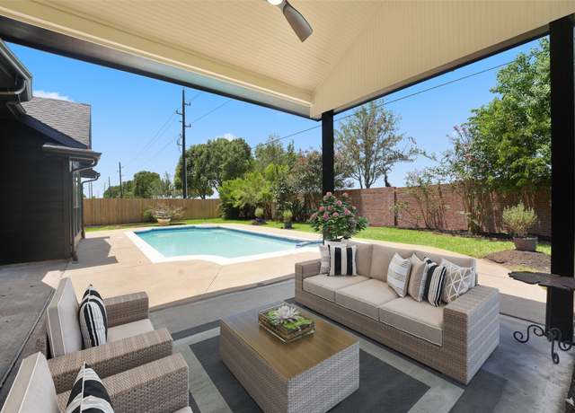 Property at 5703 Ashbury Trails Ct, Sugar Land, TX 77479, 4 beds, 3 baths