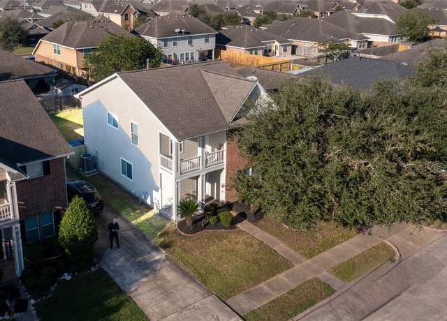 Property at 1298 Pinto Pass, Alvin, TX 77511, 6 beds, 2.5 baths