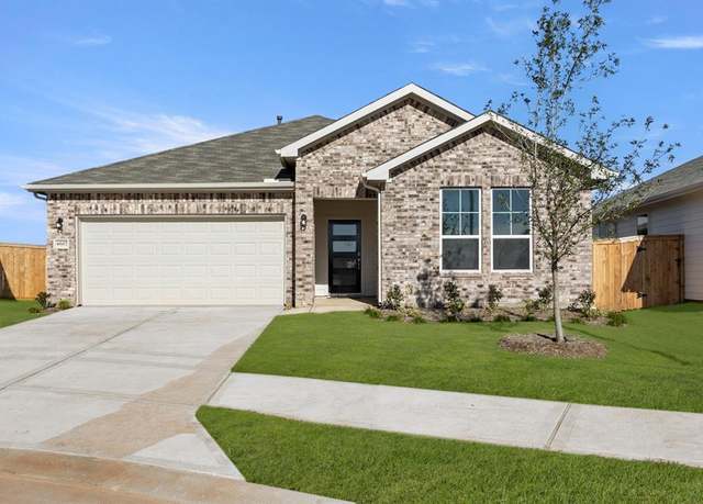 Property at 4607 Coral Bean St, Pinehurst, TX 77362, 4 beds, 3 baths