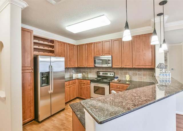 Property at 1711 Old Spanish Trl #406, Houston, TX 77054, 1 bed, 1 bath