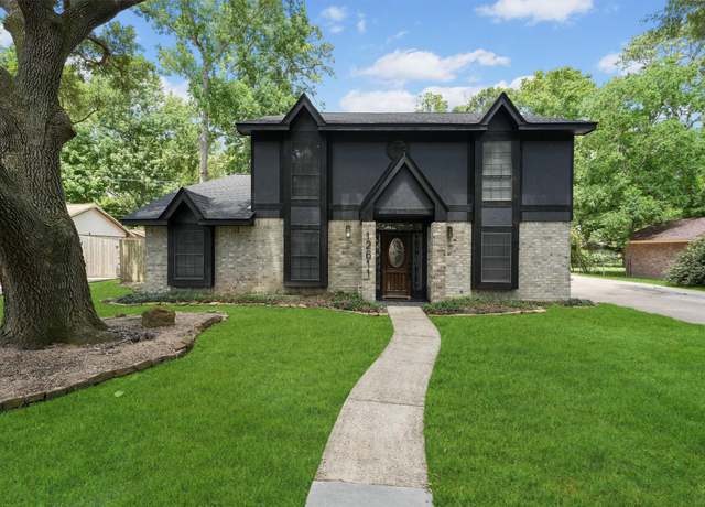 Property at 12611 Old River Dr, Baytown, TX 77523, 4 beds, 2.5 baths