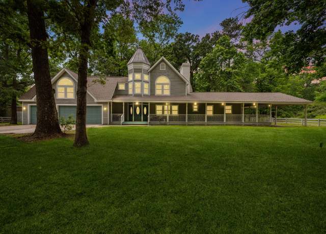 Property at 1198 County Road 2050, Hull, TX 77564, 4 beds, 3.5 baths