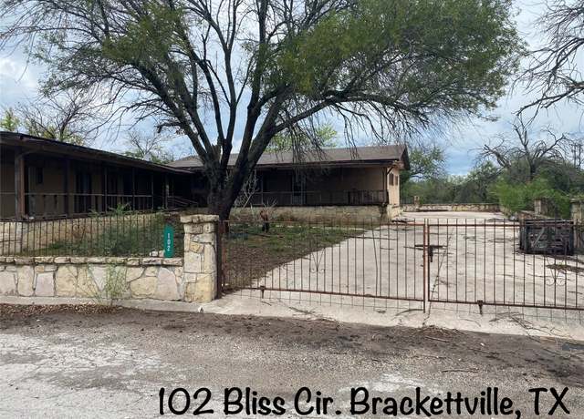 Property at 102 Bliss Cir, Brackettville, TX 78832, 3 beds, 2 baths