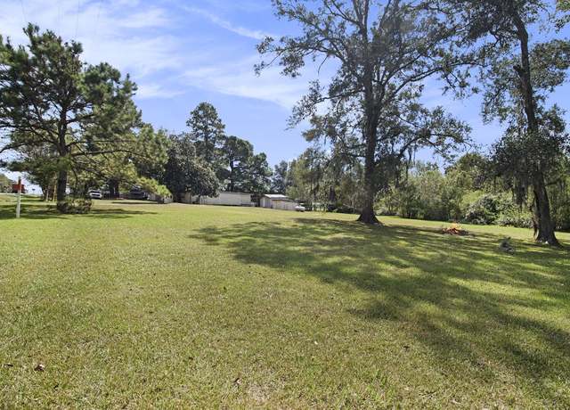 Property at 5296 Fm 563 Rd, Liberty, TX 77575, 1 bath