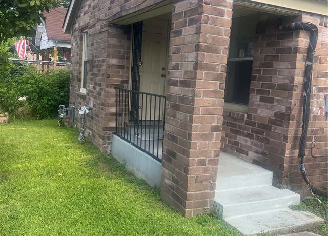 Property at 1517 E 32nd 1/2 St E, Houston, TX 77022, 2 beds, 1 bath