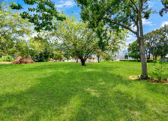 Property at 1030 San Felipe Rd, Sealy, TX 77474, 4 beds, 2 baths