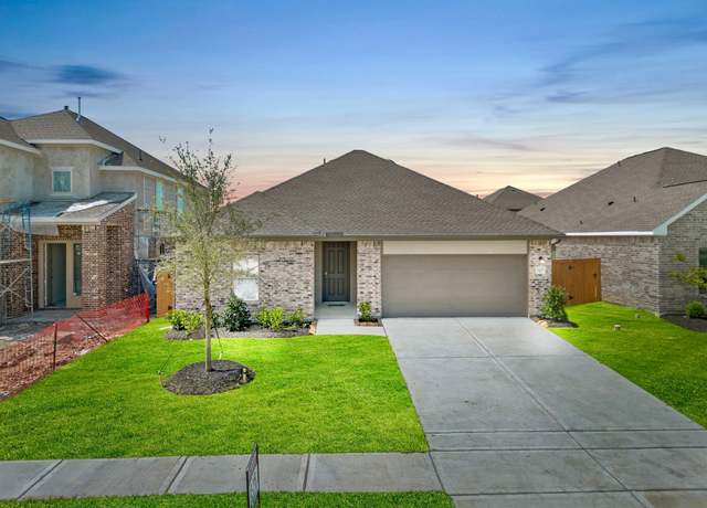 Property at 2609 Lake Bryan Dr, Dayton, TX 77535, 3 beds, 2 baths
