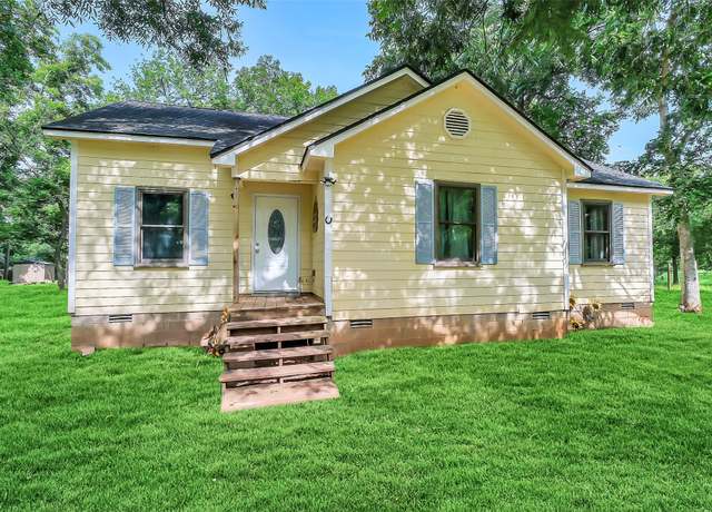 Property at 603 Hackamore Rd, Simonton, TX 77485, 3 beds, 2 baths