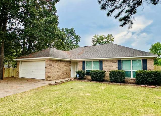 Property at 17 Glenview Ct, Lufkin, TX 75901, 3 beds, 2 baths