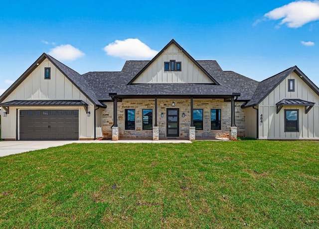 Property at 484 Angus Trl, Angleton, TX 77515, 4 beds, 2.5 baths