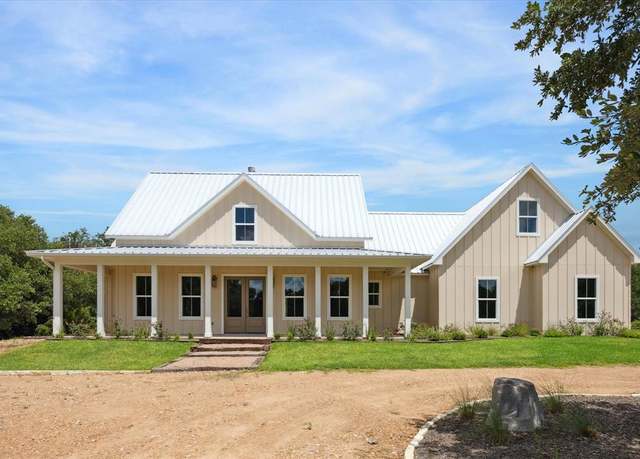 Property at 154 Woodland Meadows Ln, La Grange, TX 78945, 4 beds, 3.5 baths
