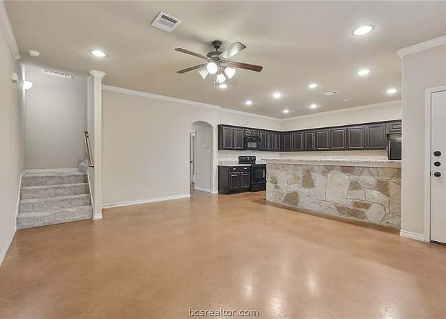 Property at 128 Kimber Ln, College Station, TX 77845, 4 beds, 4 baths