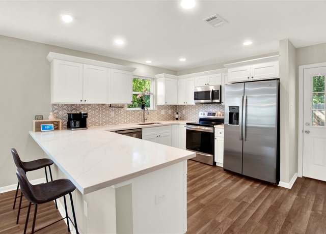 Property at 6334 Park Ave, Texas City, TX 77591, 3 beds, 2 baths