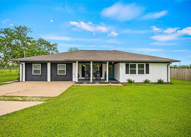 Property at 2001 County Road 159, Alvin, TX 77511, 4 beds, 3 baths