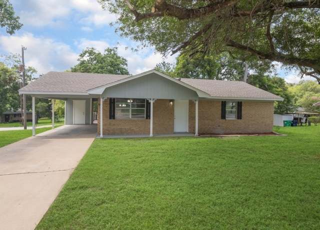 Property at 1314 Garrett St, Brenham, TX 77833, 2 beds, 1 bath