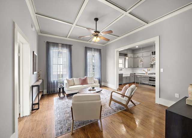Property at 1610 Crockett St, Houston, TX 77007, 2 beds, 1 bath