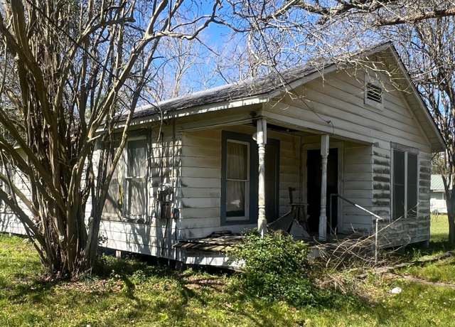 Property at 1107 N Blair St, Cleveland, TX 77328, 3 beds, 1 bath