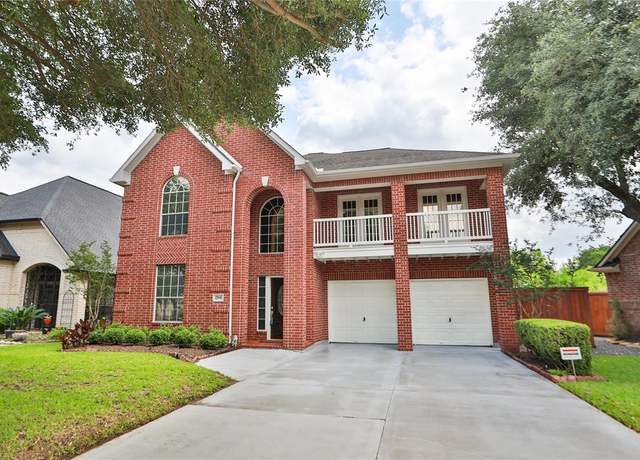 Property at 1766 Lakeside Enclave Dr, Houston, TX 77077, 5 beds, 4.5 baths