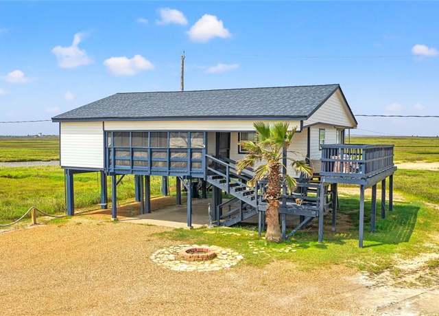 Property at 334 Bay Ave, Surfside Beach, TX 77541, 2 beds, 2 baths