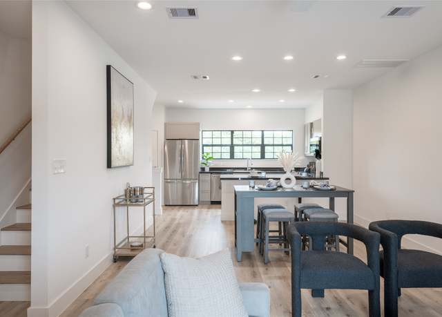 Property at 11934 N Hoa Sen Cir, Houston, TX 77072, 2 beds, 2.5 baths