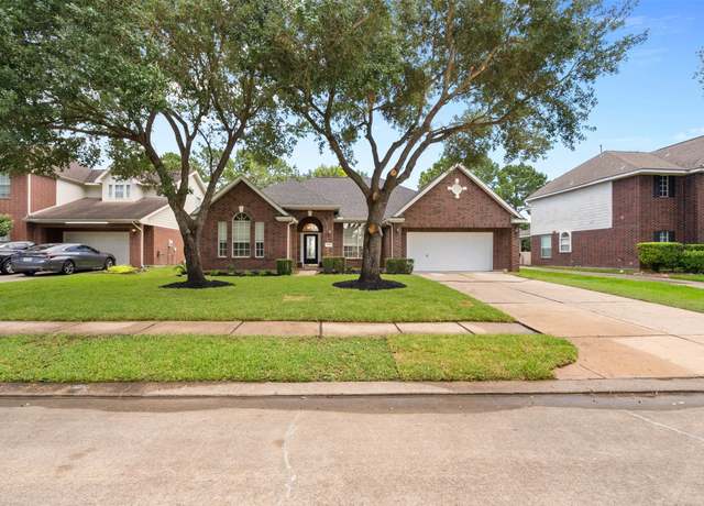 Property at 11311 Bucks Bridge Ln, Sugar Land, TX 77498, 4 beds, 2.5 baths