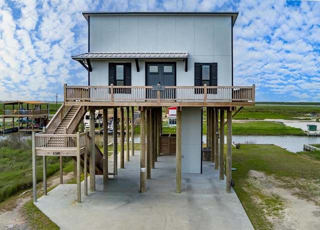 Property at 1391 Mabry St, Gilchrist, TX 77617, 3 beds, 2 baths