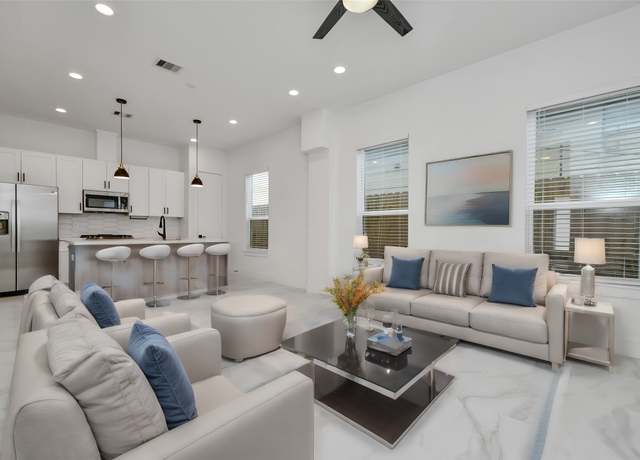 Property at 853 Mansfield St Unit E, Houston, TX 77091, 3 beds, 2.5 baths