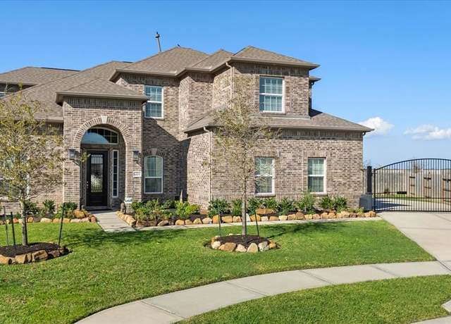 Property at 14103 Gretzky Dr, Mont Belvieu, TX 77523, 4 beds, 3.5 baths