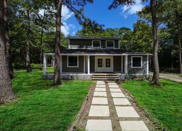 Property at 208 Dogwood Cir, Woodville, TX 75979, 3 beds, 2 baths