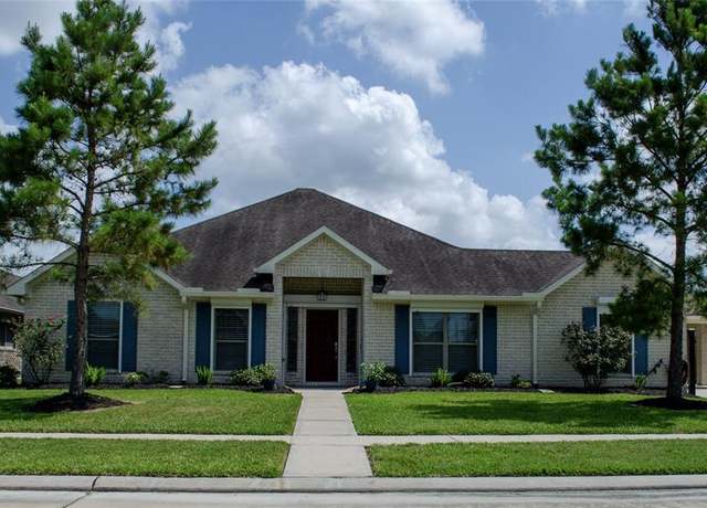 Property at 6530 Texoma Dr, Manvel, TX 77578, 4 beds, 3 baths