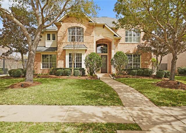 Property at 9219 Hummingbird Ln, Missouri City, TX 77459, 5 beds, 5 baths