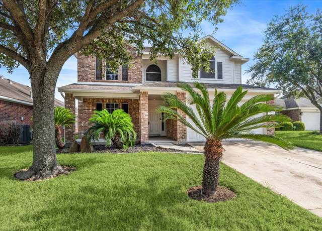Property at 1914 Kamren Dr, Houston, TX 77049, 3 beds, 2.5 baths