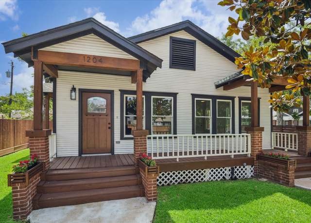 Property at 1204 Studewood St, Houston, TX 77008, 3 beds, 2.5 baths