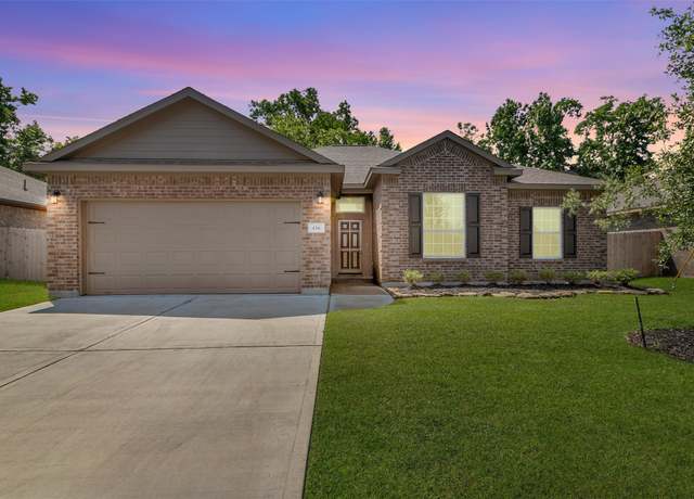 Property at 426 Pebble Dr, Dayton, TX 77535, 3 beds, 2 baths
