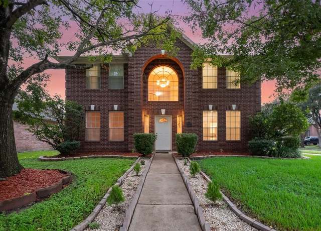 Property at 8719 Rose Garden Dr, Houston, TX 77083, 3 beds, 2.5 baths