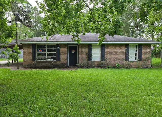 Property at 191 Dogwood Trl, Woodbranch, TX 77357, 3 beds, 1 bath