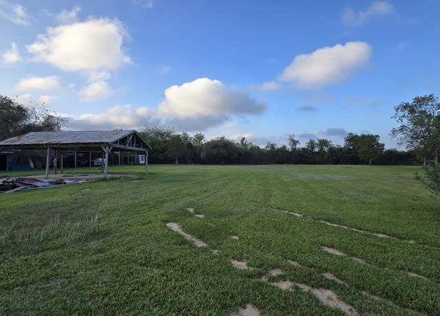 Property at 2731 Lawrence Rd, Kemah, TX 77565