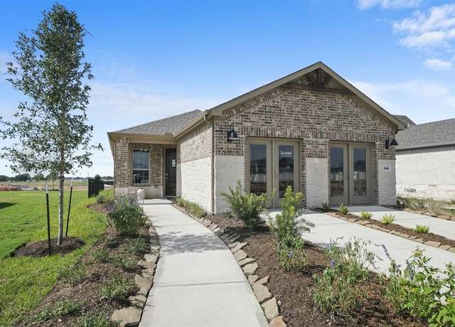 Property at 31723 Regal Dr, Fulshear, TX 77441, 2 beds, 2 baths