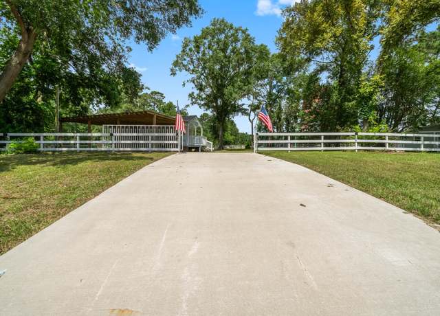Property at 8851 Us Highway 59 N, Livingston, TX 77351, 1 bed, 1 bath