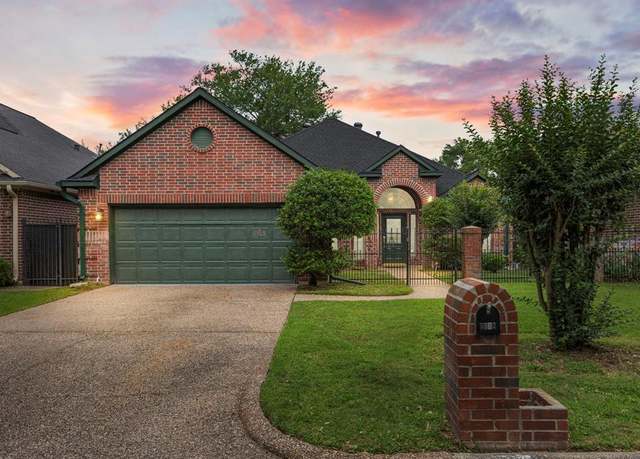Property at 6542 Shinnecock Hills Dr, Houston, TX 77069, 3 beds, 2.5 baths