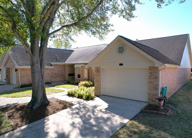 Property at 3011 Flower Field Ln, Pearland, TX 77584, 2 beds, 2 baths