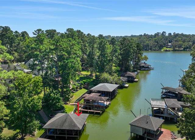 Property at 270 Lake Grove Dr, Coldspring, TX 77331, 3 beds, 3.5 baths