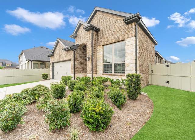 Property at 10751 Chinese Violet, Conroe, TX 77385, 3 beds, 2 baths