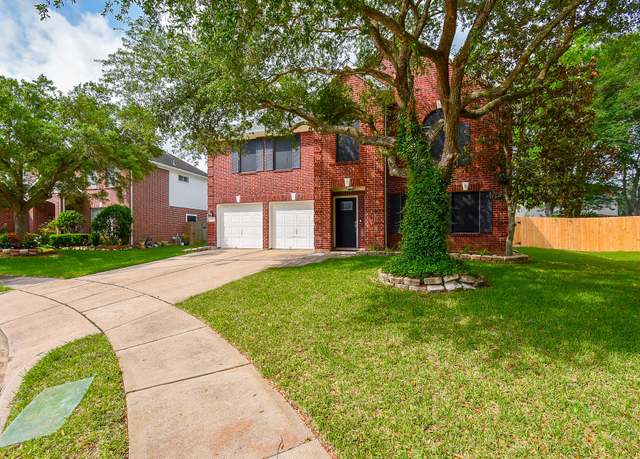 Property at 16207 April Ridge Dr, Houston, TX 77083, 4 beds, 2.5 baths