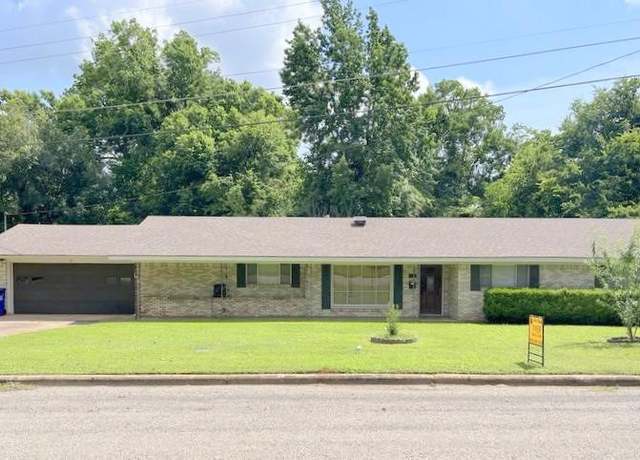 Property at 302 Cordell Dr, Crockett, TX 75835, 3 beds, 2 baths