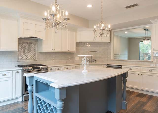 Property at 201 Vanderpool Ln #124, Houston, TX 77024, 4 beds, 3 baths