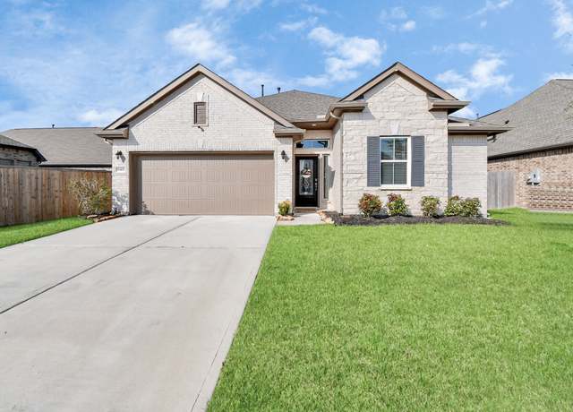 Property at 8419 Sunset Horizon Dr, Baytown, TX 77521, 4 beds, 2.5 baths