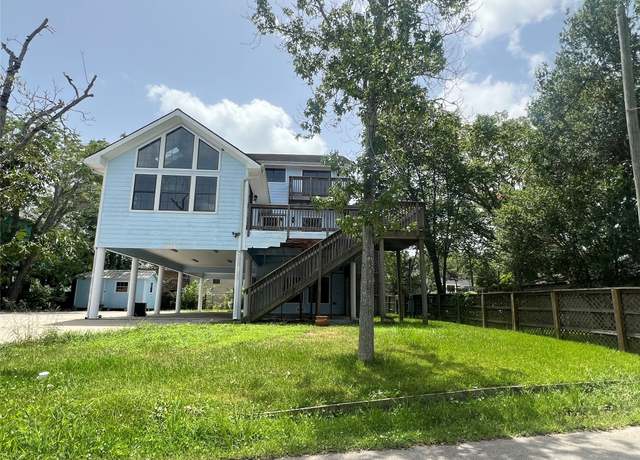 Property at 2115 Knollwood St, Kemah, TX 77565, 5 beds, 3.5 baths