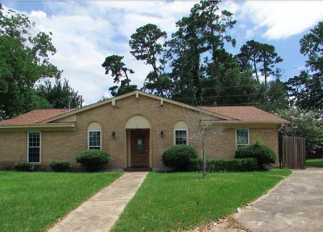 Property at 3919 Black Crickett Ct, Humble, TX 77396, 4 beds, 2 baths